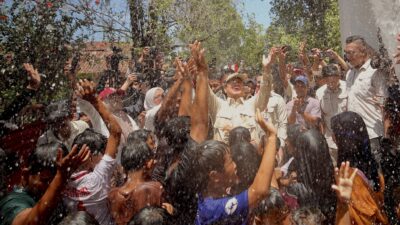 Prabowo Mengatasi Krisis Air di Indonesia dengan Memberikan Air dan Sumur Bor Secara Gratis