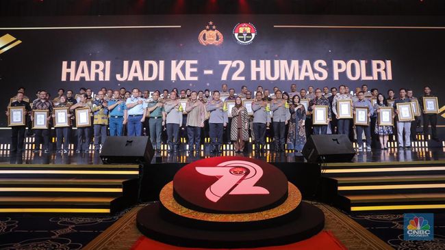 Syukuran Hari Jadi Ke-72 Humas Polri: Mengabadikan Kemeriahan dalam Potret