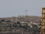 Menggambarkan Bagaimana Desa Kristen di Lebanon Berhadapan dengan Konflik Antara Israel dan Hizbullah