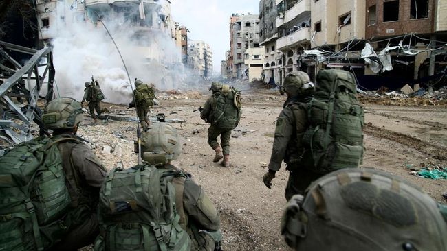 Tentara Israel Menggunakan Buldoser Sebagai Kuburan Darurat di RS Gaza