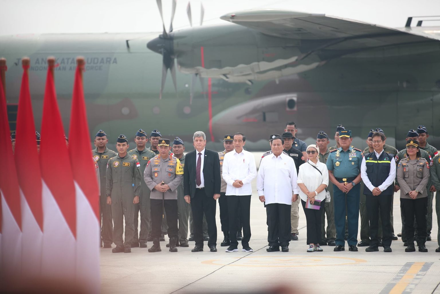 Prabowo Akan Mengambil Alih Jokowi, Bukan Menirunya