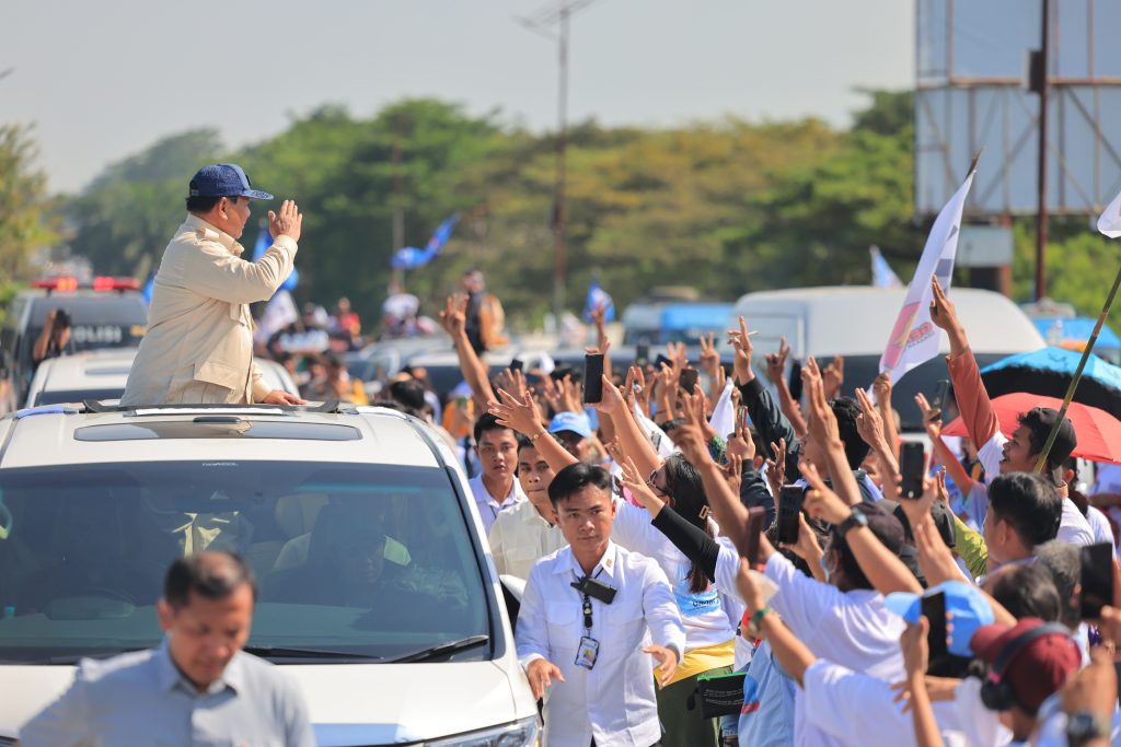 Bertemu Masyarakat, Prabowo: Rasa Capek Saya Hilang