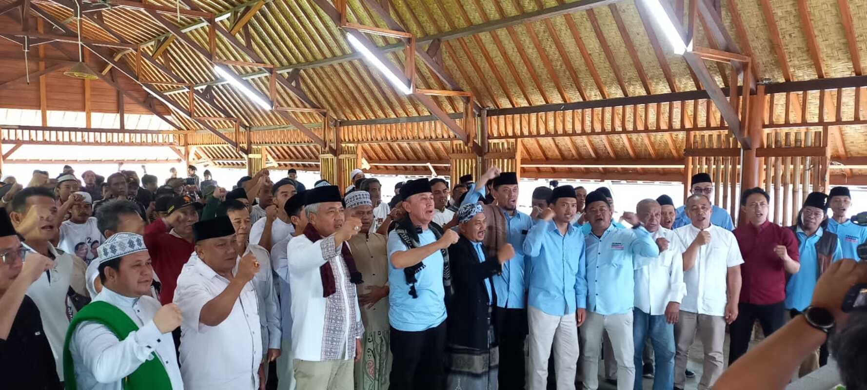 Makin Mantap Menuju Senayan, Iwan Bule Dapat Dukungan Dari Ratusan Ajengan Muda di Ciamis