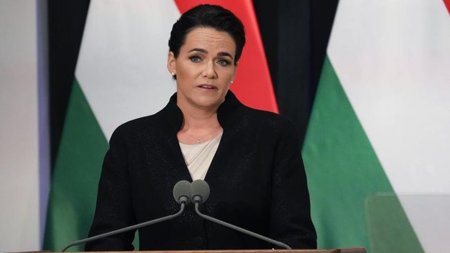 Mengapa Presiden Wanita Termuda Hungaria Mundur dari Jabatan?