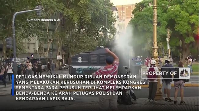 Ribuan Warga Melakukan Penolakan Terhadap RUU Omnibus di Argentina dan Terlibat Dalam Kerusuhan