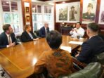 Usai Kirim Surat Ucapan Selamat, Bos Apple Tim Cook Kunjungi Prabowo Subianto sebagai Presiden Terpilih