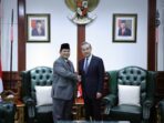 Prabowo Subianto Welcomes Chinese Foreign Minister, Congratulated as President-Elect with the Highest Votes in History