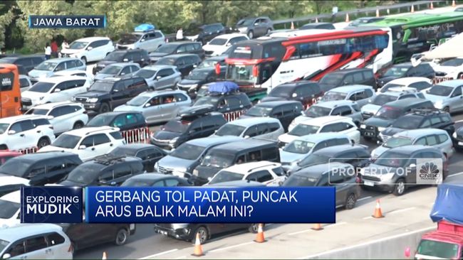 Kemacetan Parah di Gerbang Tol, Tingkatkan Arus Lalu Lintas Malam Ini