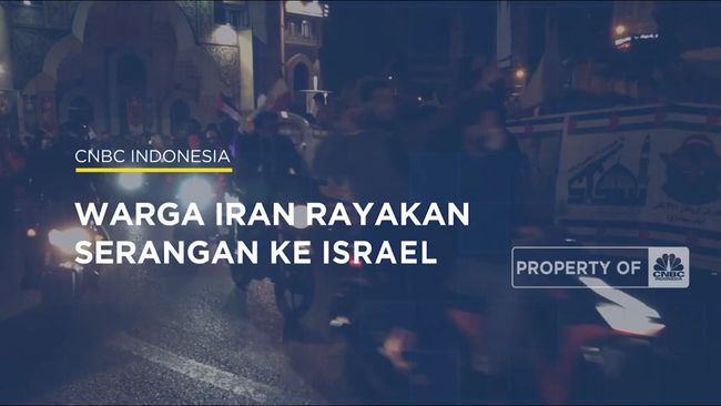 Rayakan Serangan Warga Iran ke Israel