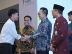 Pertamina Menggelar Pembukaan Bendera di Bawah Laut dan Memberikan Beasiswa