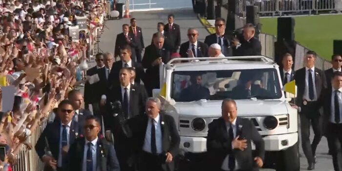 Pope Francis Tours in Prabowo Subianto’s Rugged Maung Vehicle to Greet the Faithful