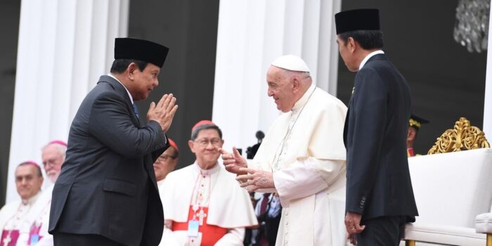 Prabowo Subianto Shares Moment of Shaking Hands with Pope Francis: “Indonesia is Blessed with Diversity and Harmony”